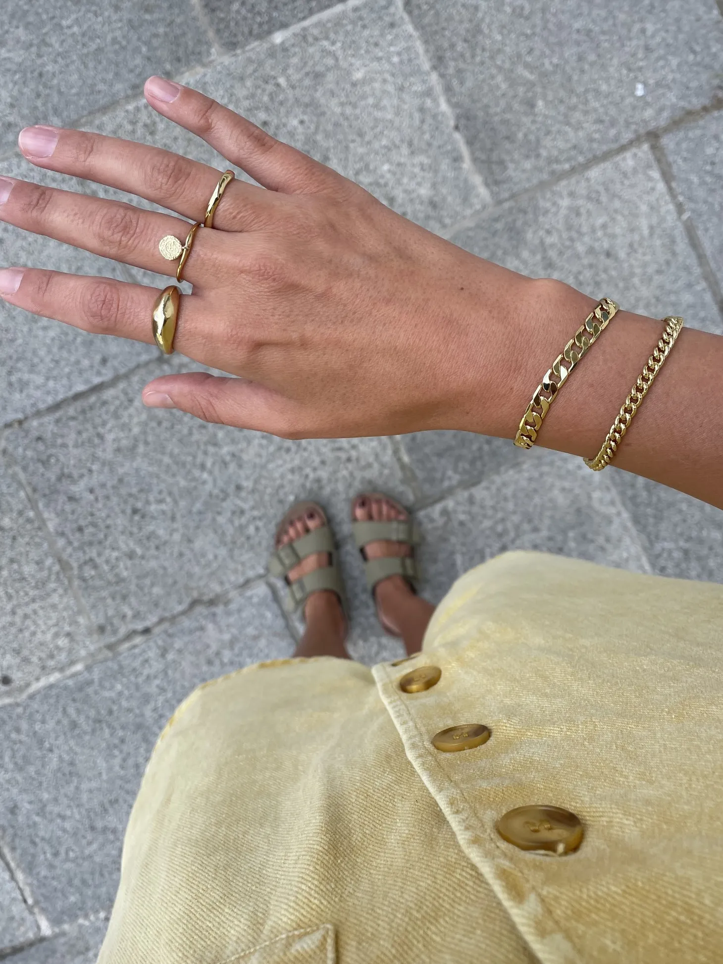 armband_mara_flat_curb_chain_5.webp Les Soeurs Armband Mara Flat Curb Chain Gold Cheap