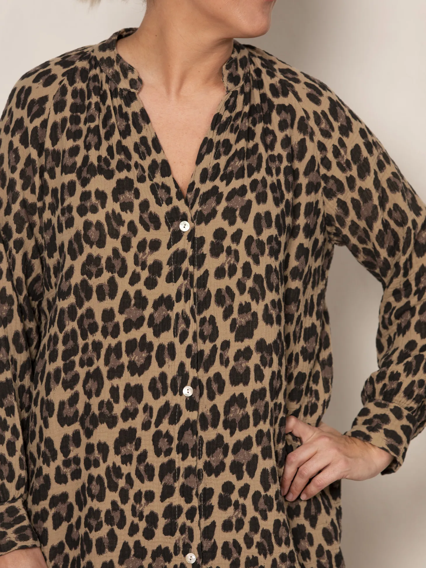 jurk_gigi_3.webp Le Marais Jurk Gigi Leopard Shop