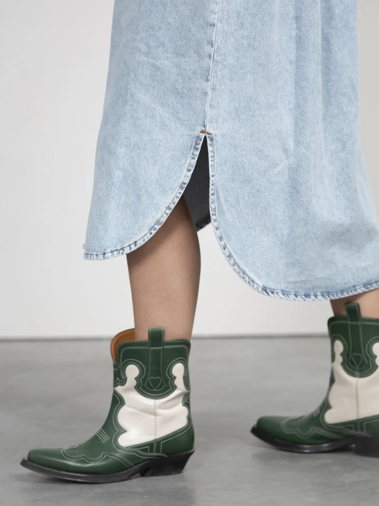 lange_denim_jurk_mel_2.webp Les Soeurs Lange Denim Jurk Mel Light Blue Denim Online