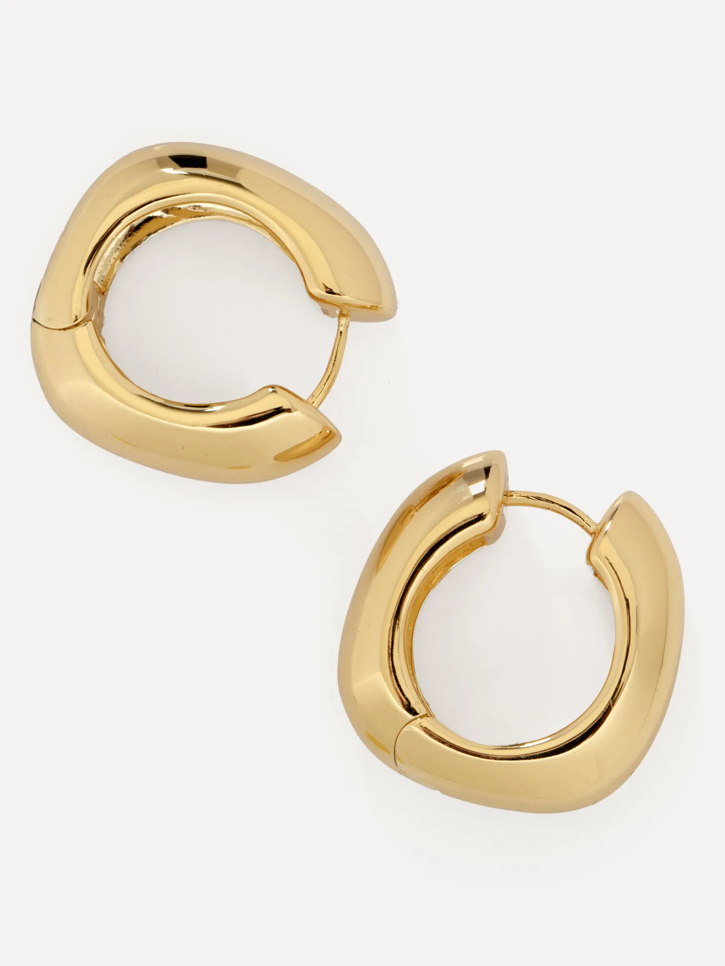 oorbellen_set_fara_xl_chunky_3.webp Les Soeurs Oorbellen Set Fara Xl Chunky Gold Clearance