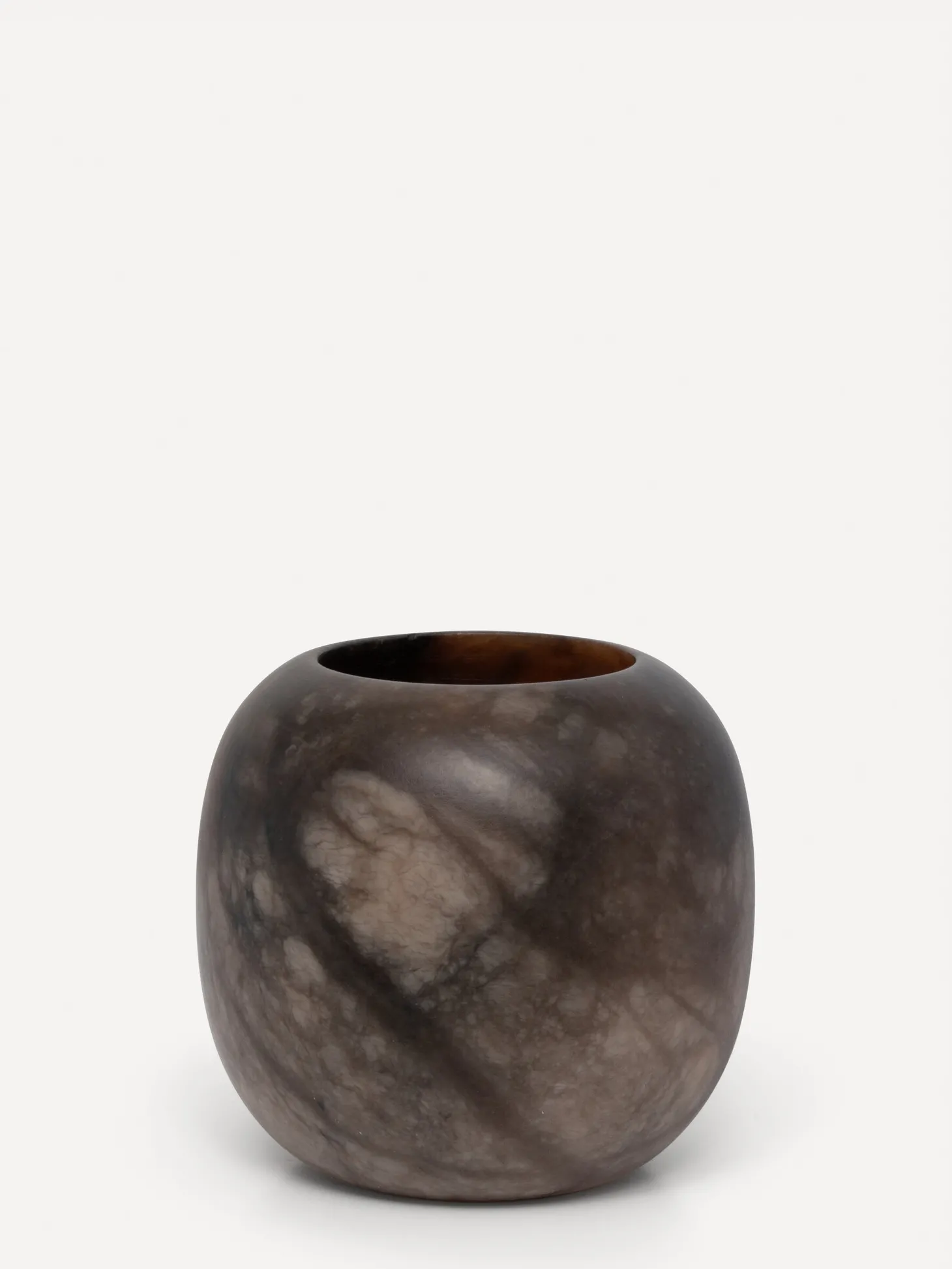 ronde_alabaster_kaarsenhouder_medium_2.webp Les Soeurs Ronde Alabaster Kaarsenhouder (Medium) Tabac Sale