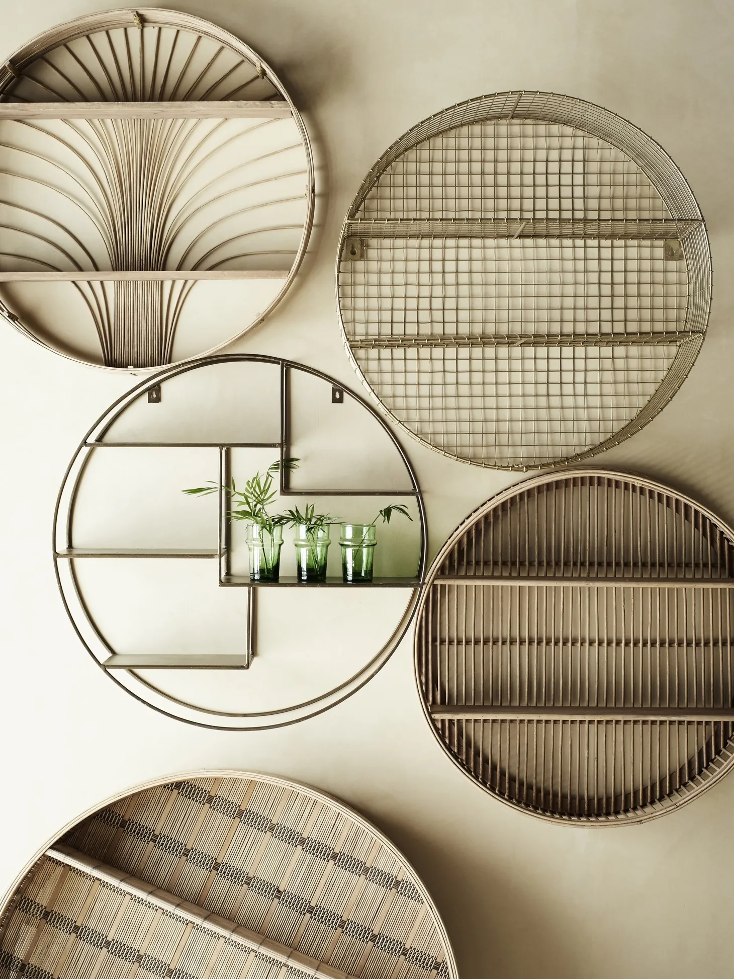 ronde_bamboo_schap_3.webp Madam Stoltz Ronde Bamboo Schap Dark Natural Fashion