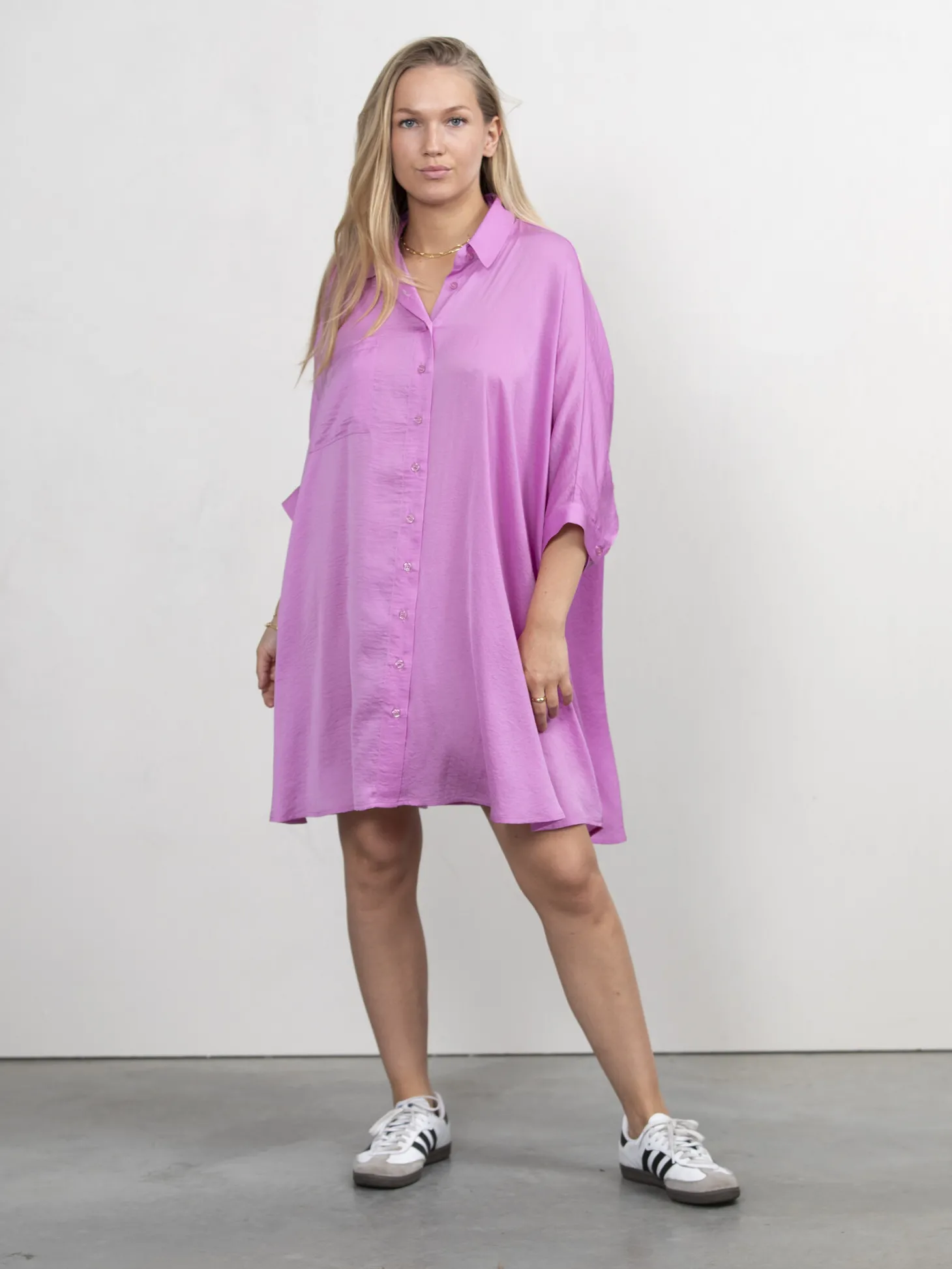 satijn_blousejurk_mason_2-2.webp Les Soeurs Satijn Blousejurk Mason Lila Sale